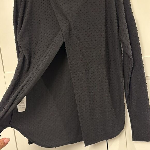 Wilfred black long sleeve top size medium - Picture 8 of 8